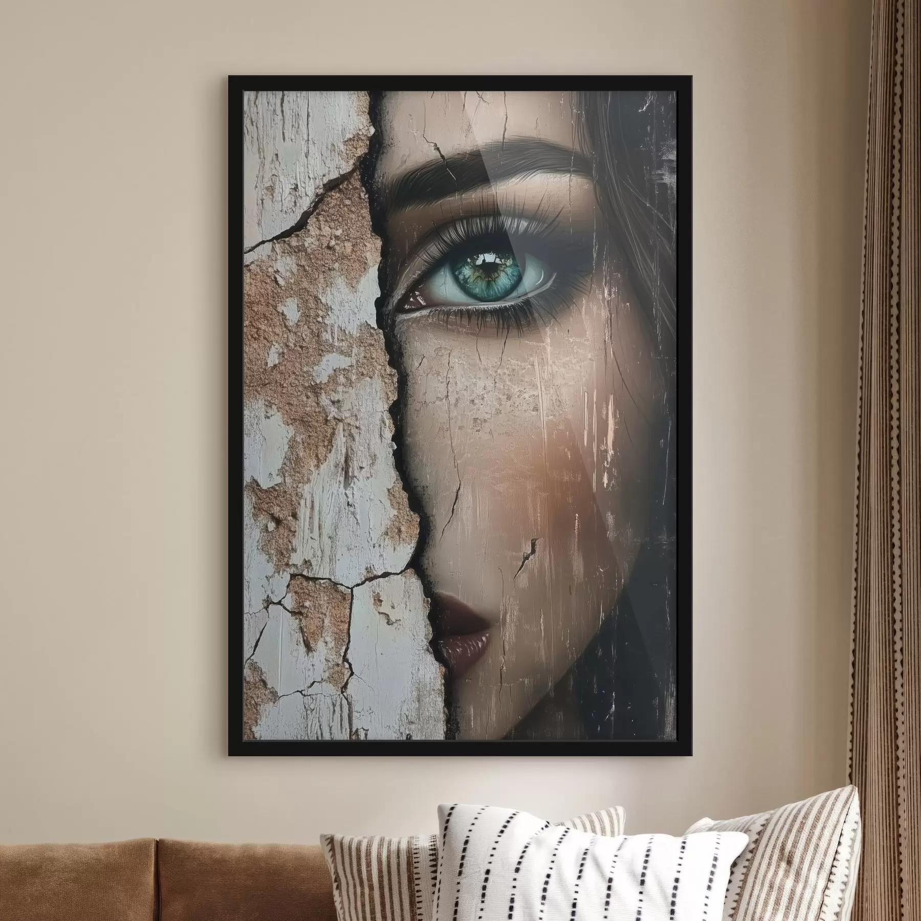 Fototapety Tvár dievčaťa za starou stenou f44069