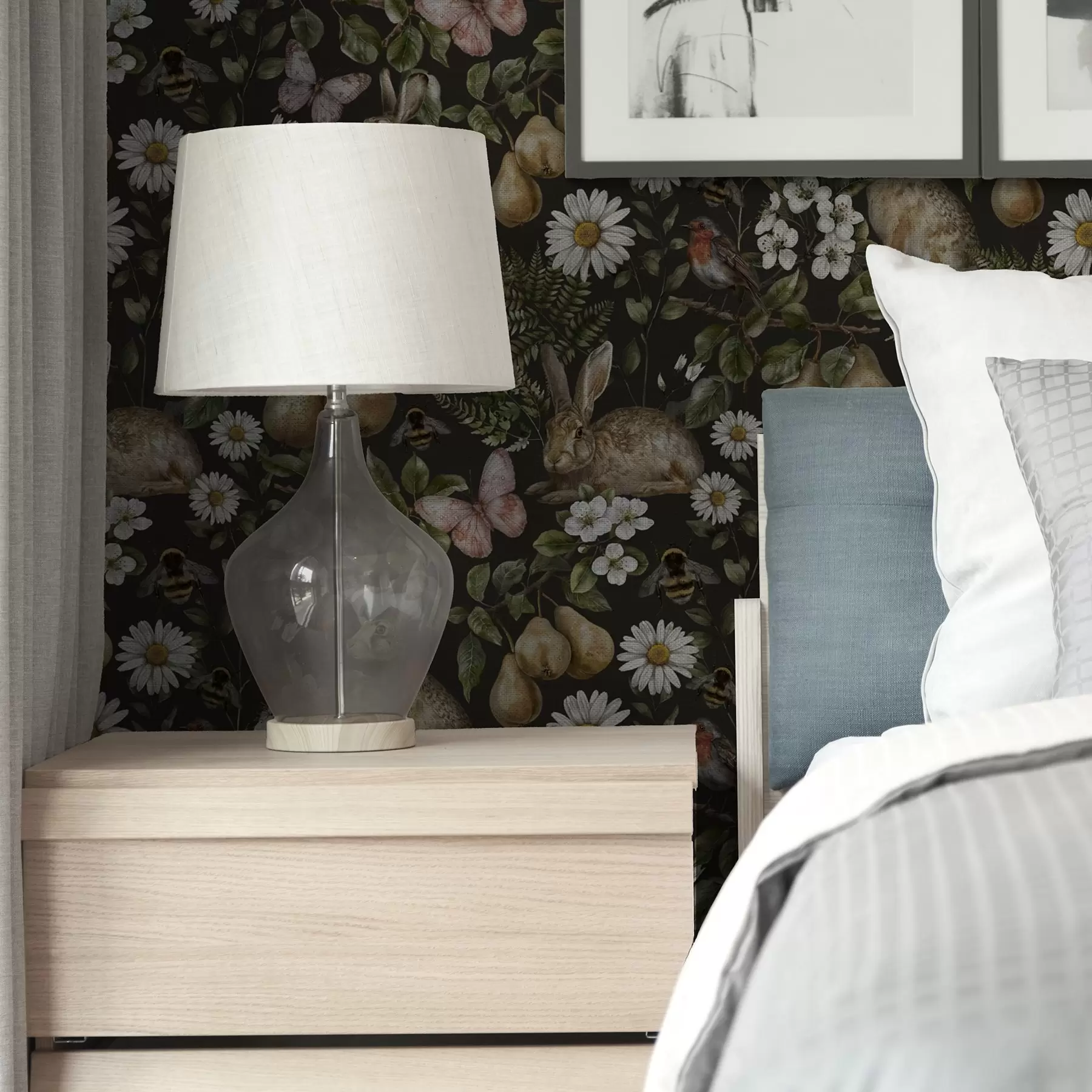 Fototapety Realistické zajace, hrušky, kvety a hmyz na tmavom pozadí a00401