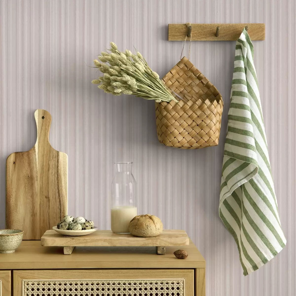 Tapety Svetloružové pruhy s jemným gradientom a00511v1