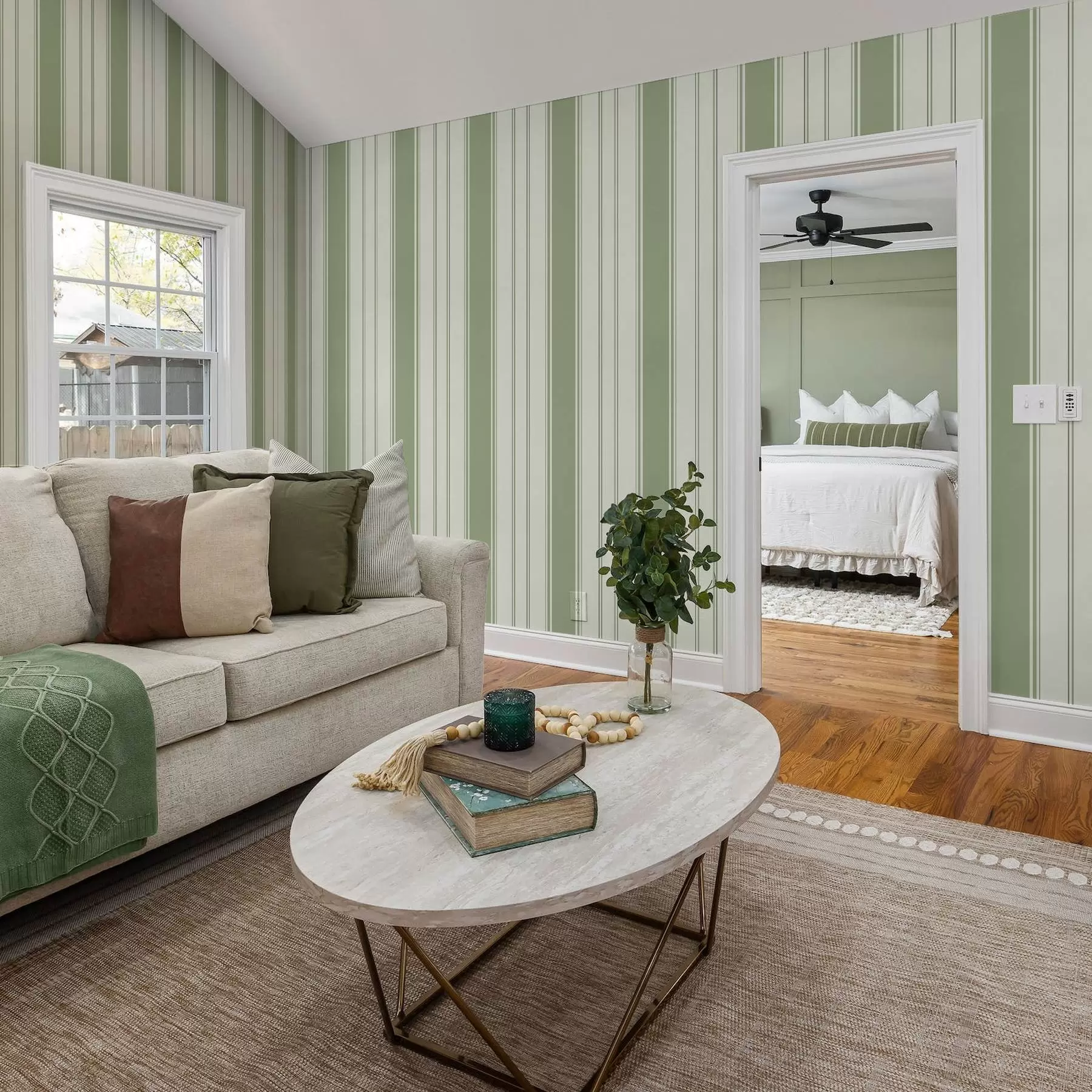 Fototapety Krémové pozadie so širokými svetlozelenými pruhmi a00561