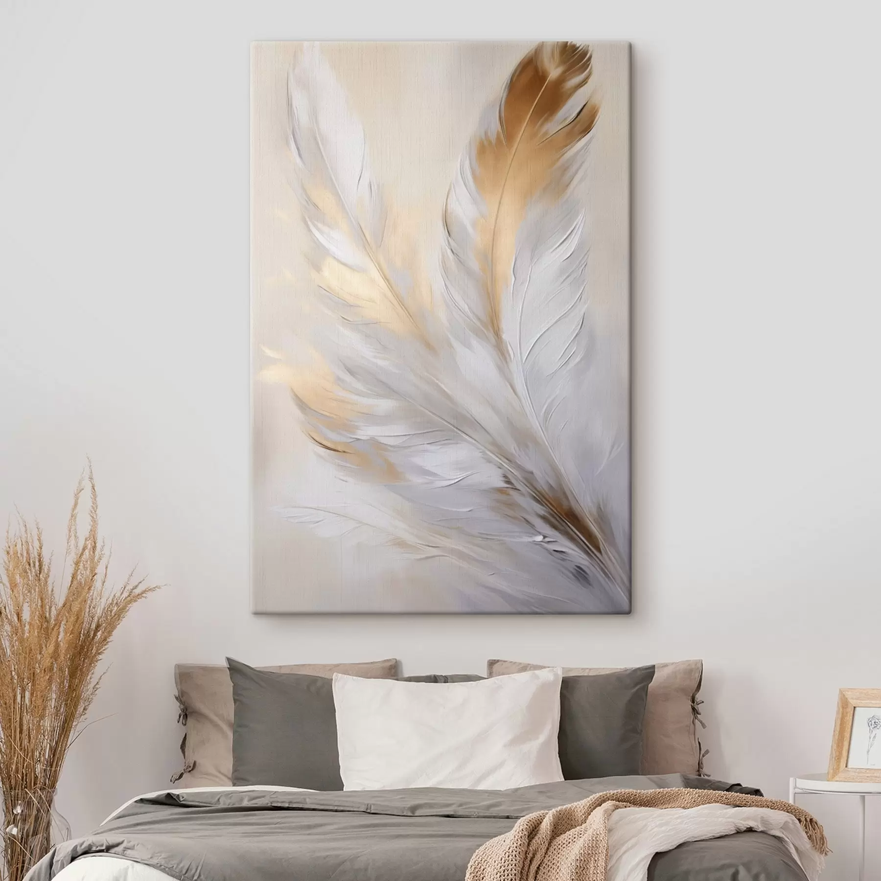 Obraz Perie s oranžovými akcentmi, mäkké osvetlenie, textúrovaná minimalistická kompozícia, moderné umenie s45944