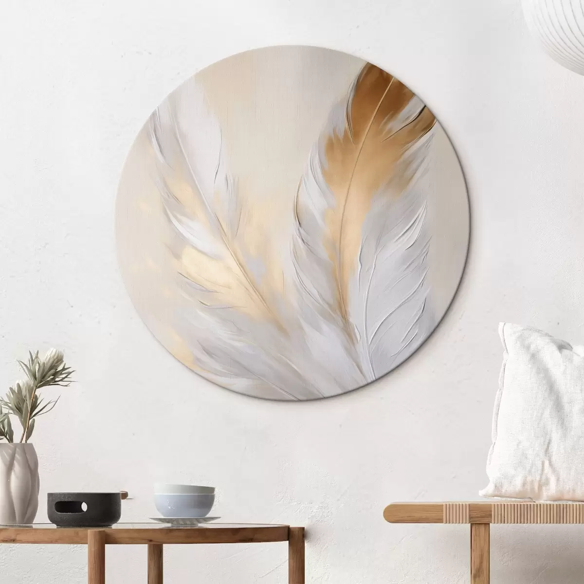 Okrúhle obrazy Perie s oranžovými akcentmi, mäkké osvetlenie, textúrovaná minimalistická kompozícia, moderné umenie r45944