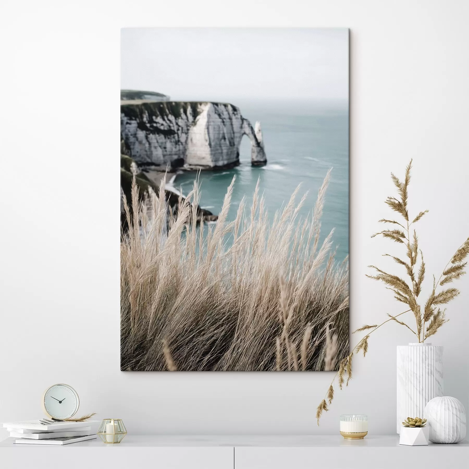 Obraz More a skalný oblúk, pohľad cez suchú trávu s46142