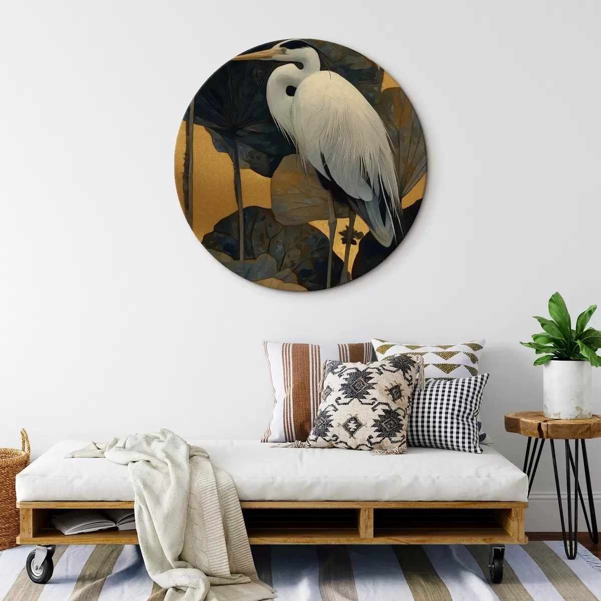 Okrúhle obrazy Biela volavka medzi veľkými listami na teplom pozadí r46147 Okrúhle obrazy Biela volavka medzi veľkými listami na teplom pozadí r46147