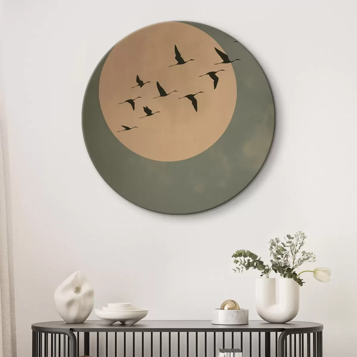 Okrúhle obrazy Kŕdeľ vtákov letiaci proti veľkému teplému mesiacu r46162 Okrúhle obrazy Kŕdeľ vtákov letiaci proti veľkému teplému mesiacu r46162