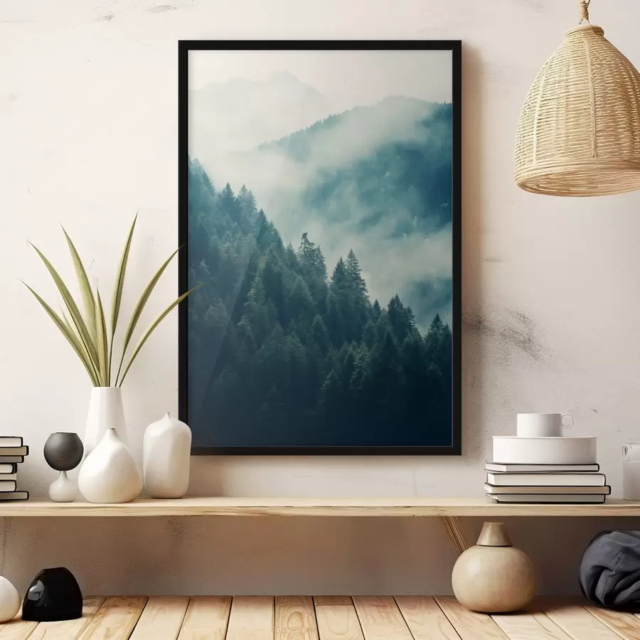 Fototapety Hmlisté horské hrebene a tmavý ihličnatý les f46518