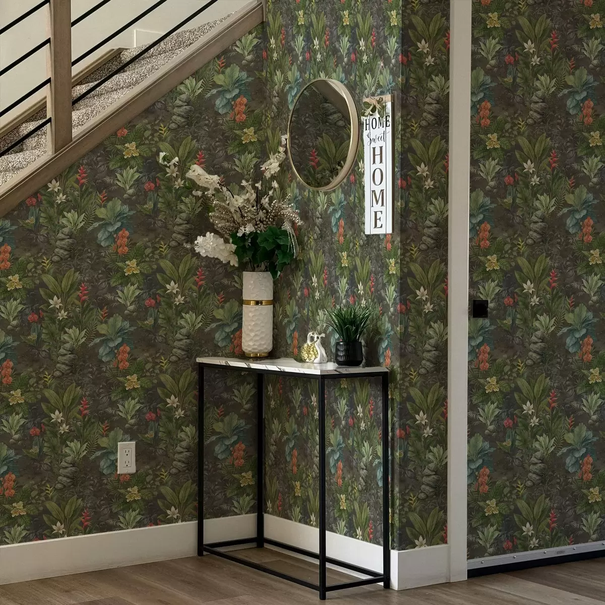 Tapety Tmavá tropická záhrada s jasnými kvetmi a zeleňou a01079