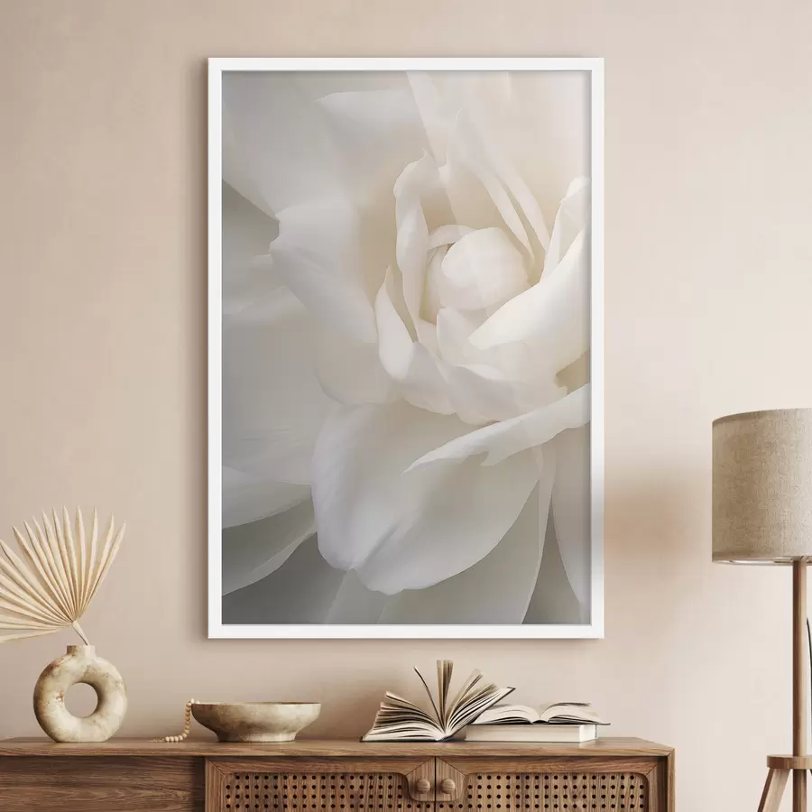 Fototapety Abstraktný biely kvet s jemnými, vrstvenými okvetnými lístkami, minimalistické umenie f47025