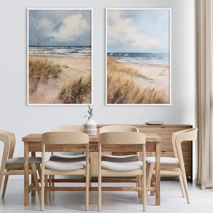 Fototapety Piesočnatá pláž s vysokou trávou v popredí, oceán s vlnami a zamračená obloha v pozadí d00521