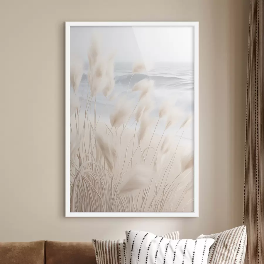 Fototapety Vysoká, pierkovitá tráva pampas v jemných béžových odtieňoch v popredí, s pieskovou plážou v pozadí f47432