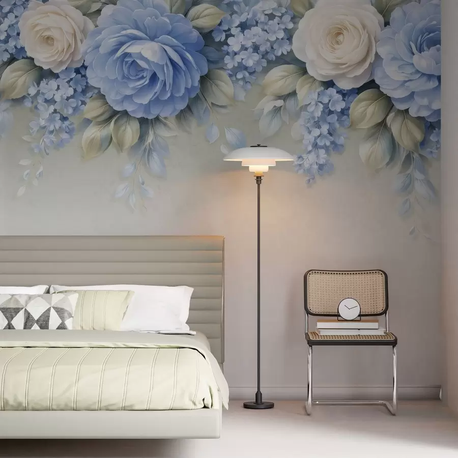 Fototapety Jemné ruže a kvetinové kytice v botanickej kompozícii inšpirovanej porcelánom s jemnými vrstvenými okvetnými lístkami a elegantnými vlniacimi sa listami w05495