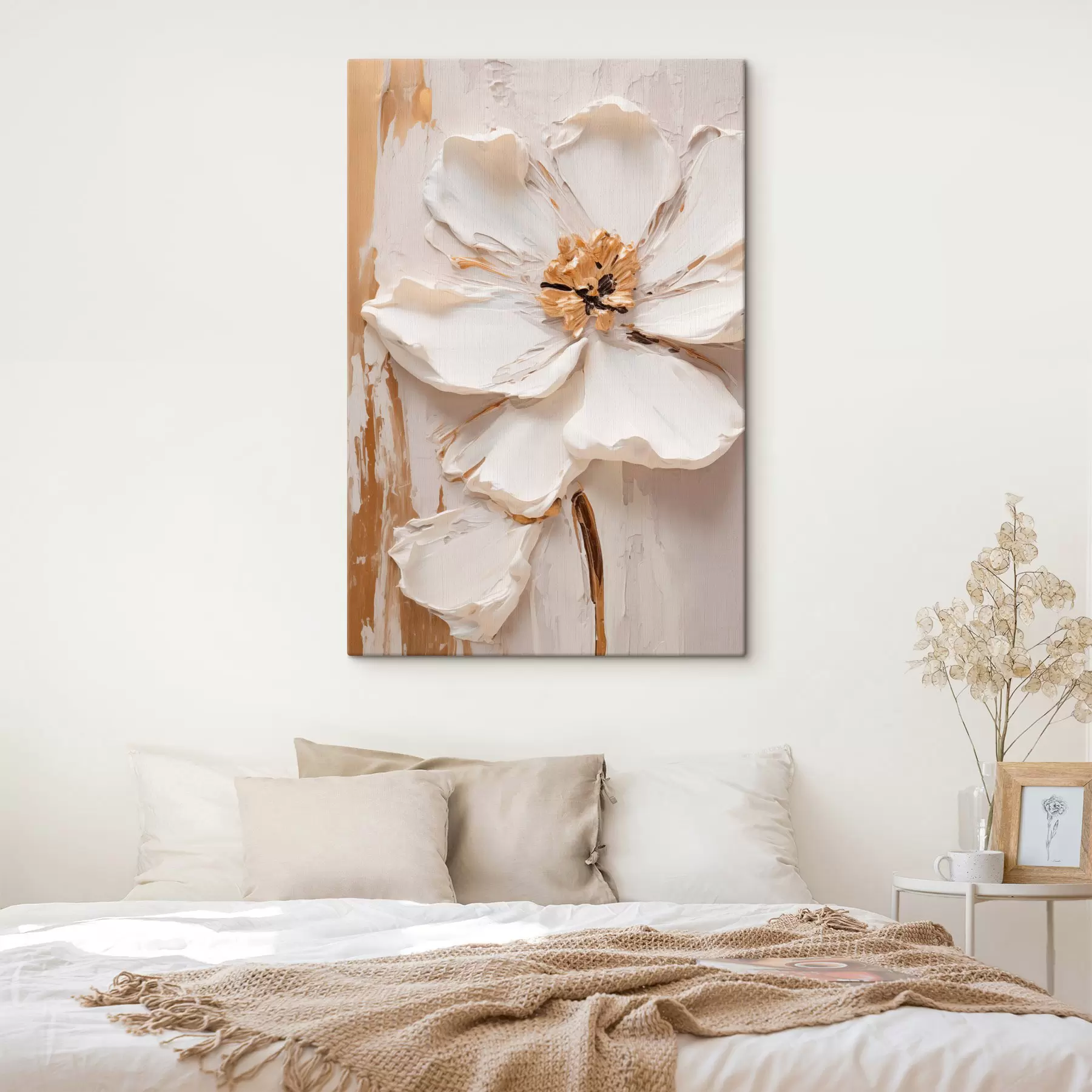 Obraz Textúrovaná biela kvetina s jemnými okvetnými lístkami a abstraktným pozadím s49486