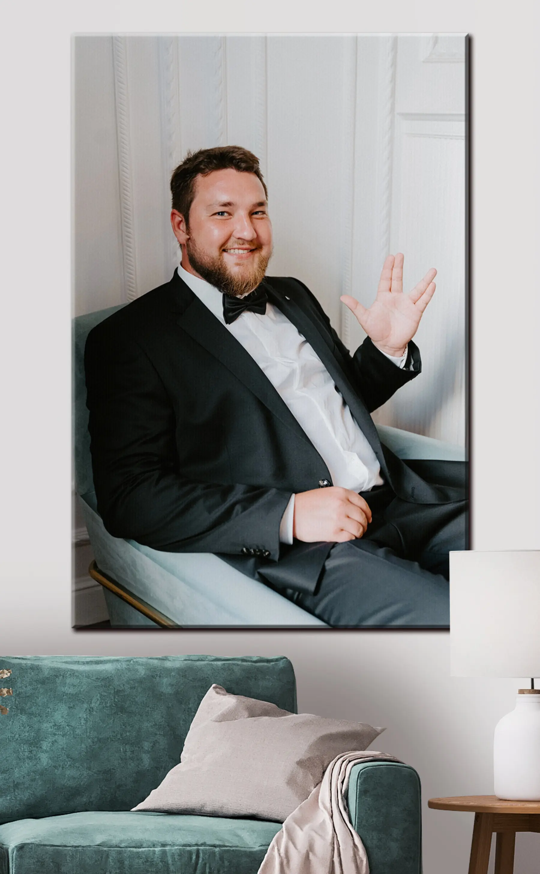 Obraz Úsmev, ruka a košeľa s33259